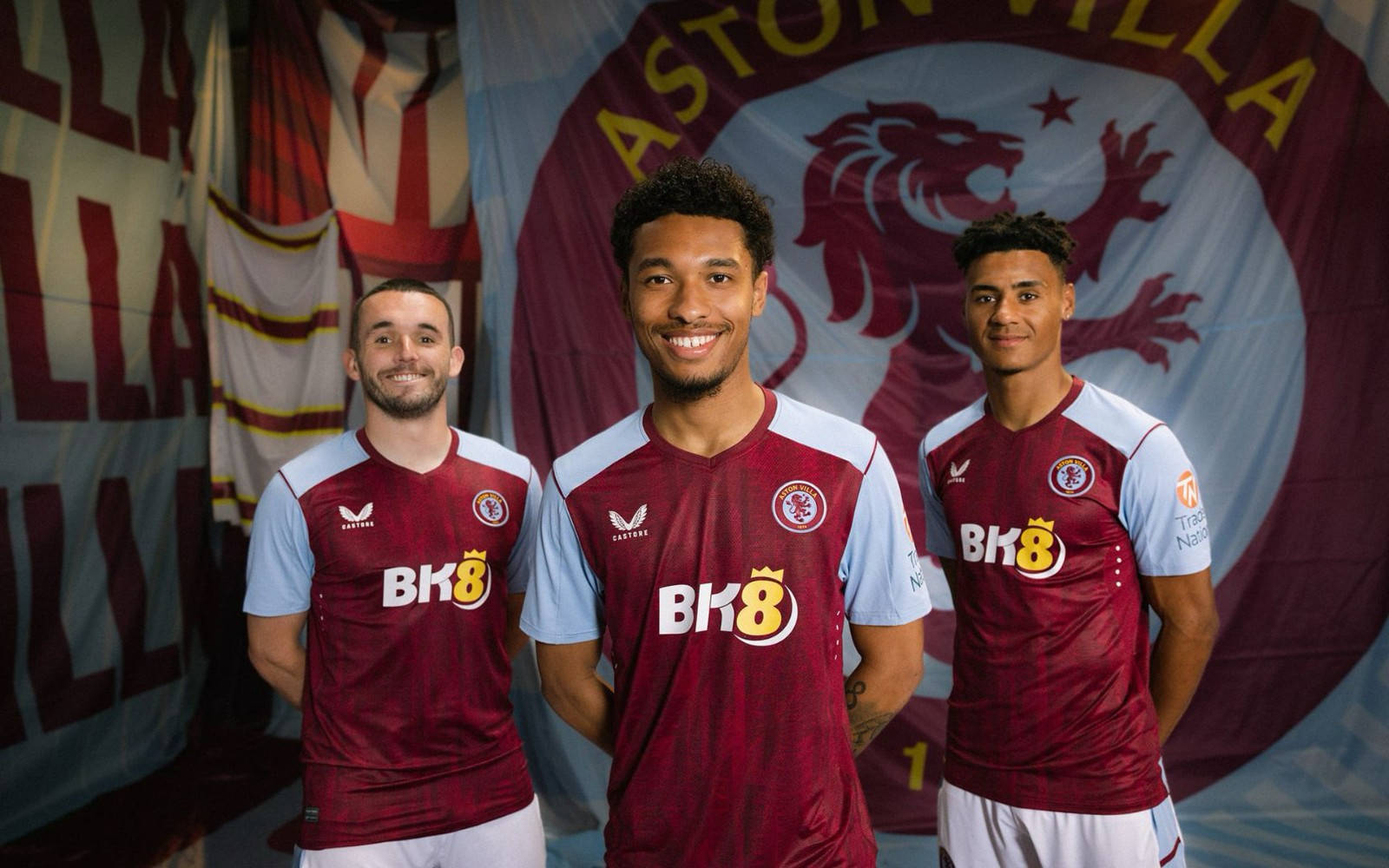 lol英雄攻略-包含阿斯顿维拉发布备战花絮,赛前完成体检,英超任务艰巨,更衣室氛围转暖的词条