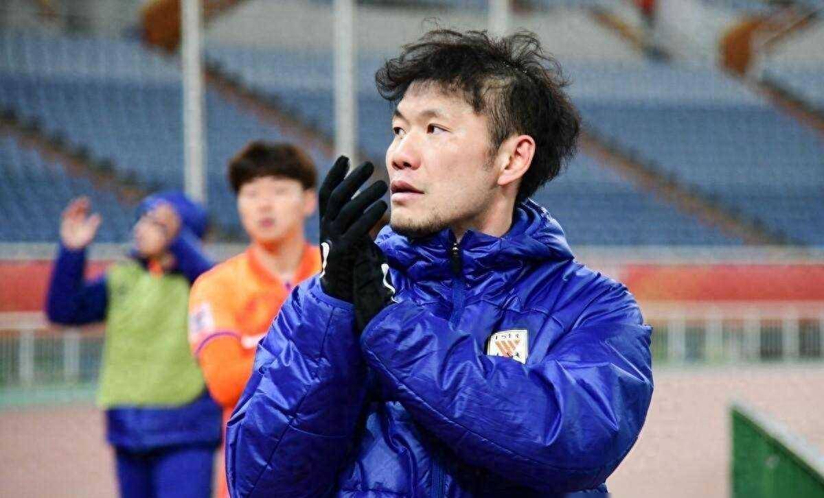 lol新英雄-关于今晚金州勇士战术微调——亚冠节点到来,管理层满意,控场能力受关注的信息