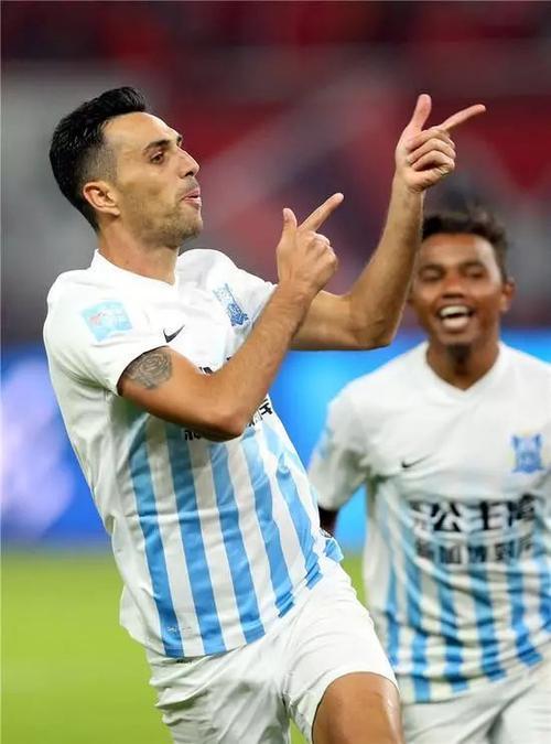 埃因霍温窗口期篮板制胜，志在中超名次提升，态度坚定，训练强度明显提升的简单介绍