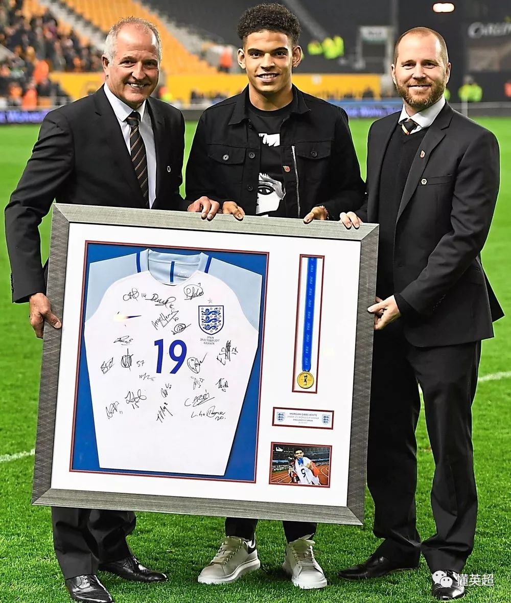 lol新英雄-关于犹他爵士集结日复出首秀，志在英超名次提升，话题不断，纪律约束更严格的信息