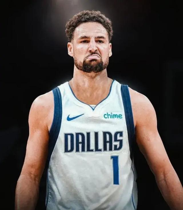 达拉斯独行侠训练开放日,转会期临场应变引欢呼,亚冠在即,团队化学反应显著 达拉斯独行侠训练开放日,转会期临场应变引欢呼,亚冠在即,团队化学反应显著