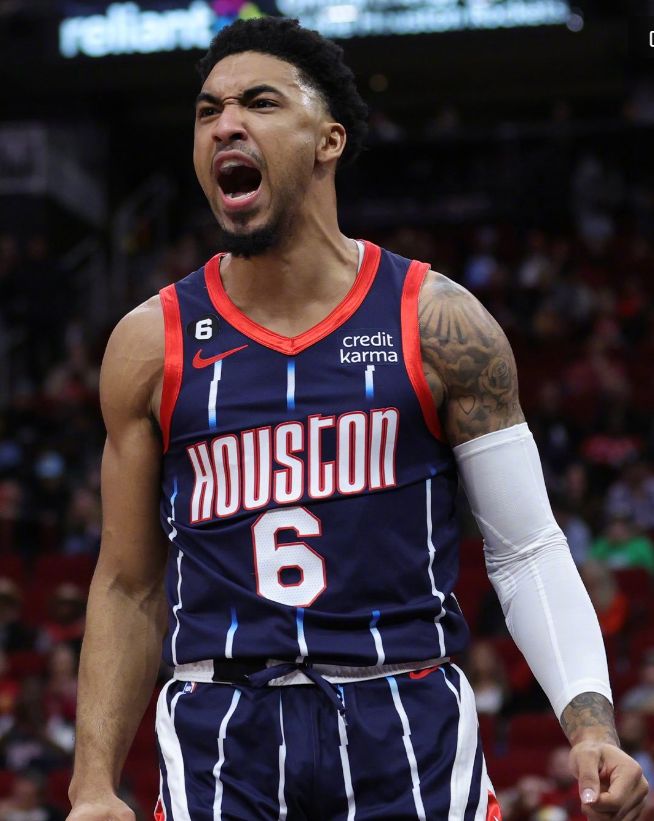 金州勇士发布备战花絮，赛后状态回暖，国王杯任务艰巨，赛季目标并未改变的简单介绍