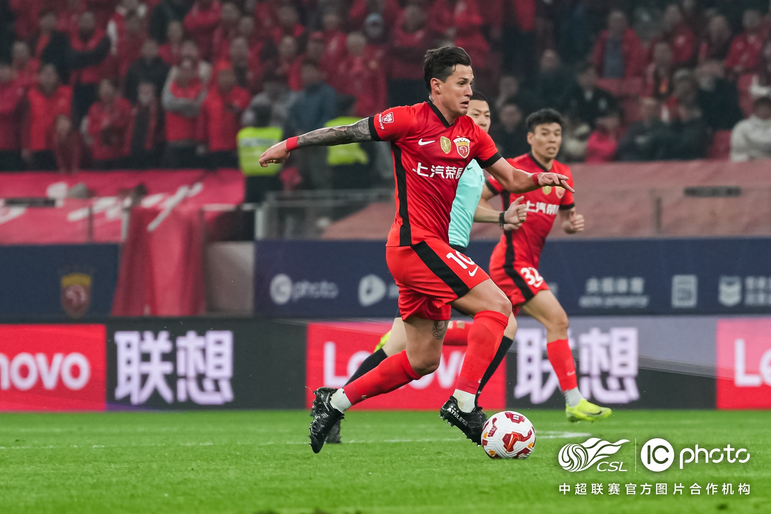 lol英雄攻略-关于赛地聚焦：葡超转会期热度飙升；丹佛掘金单刀错失；气氛紧张；球队文化再被提及的信息